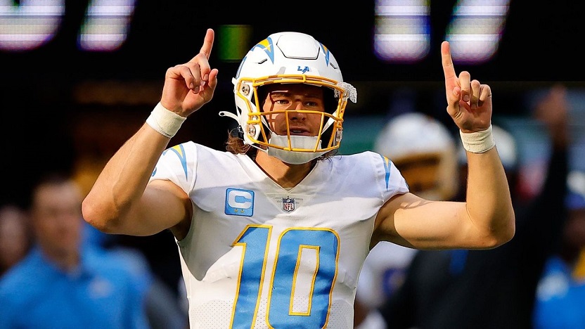 Los Angeles Chargers återtecknar Justin Herbert, slår Lamar Jacksons rekord för de flesta årslöner